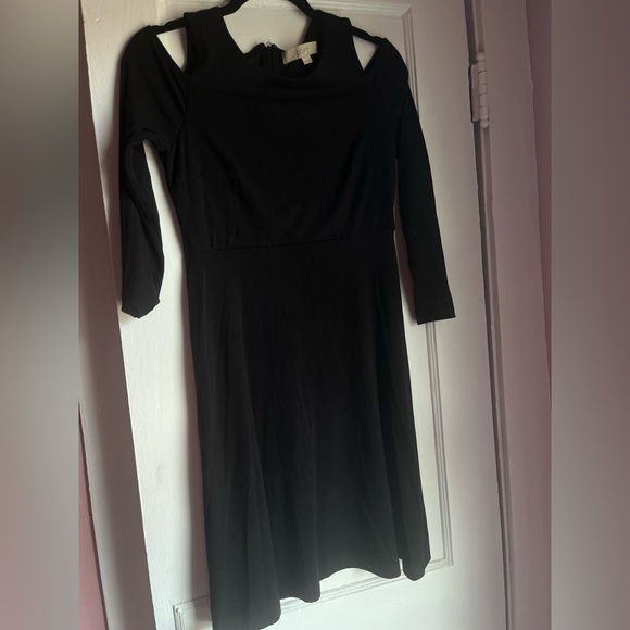 LOFT Black Cold Shoulder Dress Size 0P - Picture 3 of 5